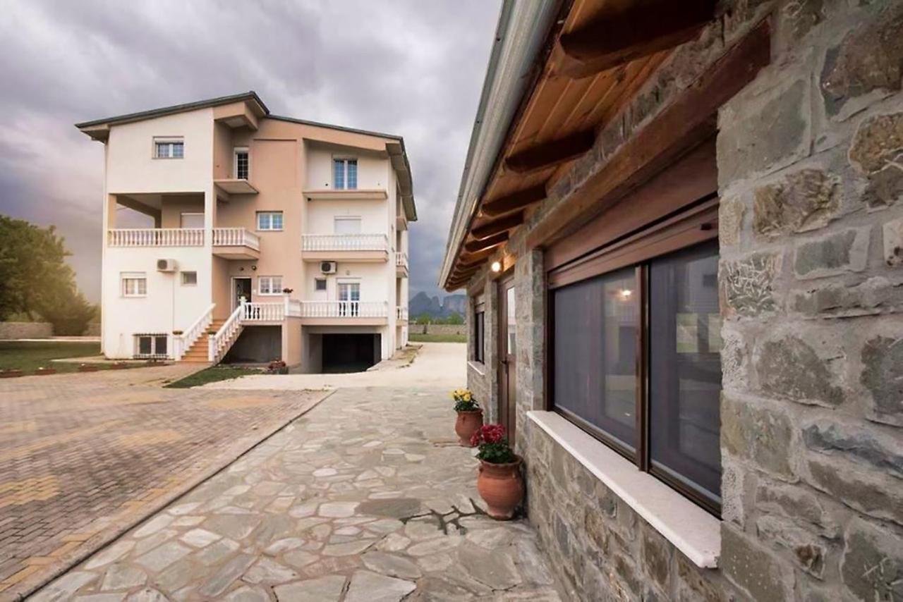 Spilaio At Meteora Hotel Калампака Екстериор снимка