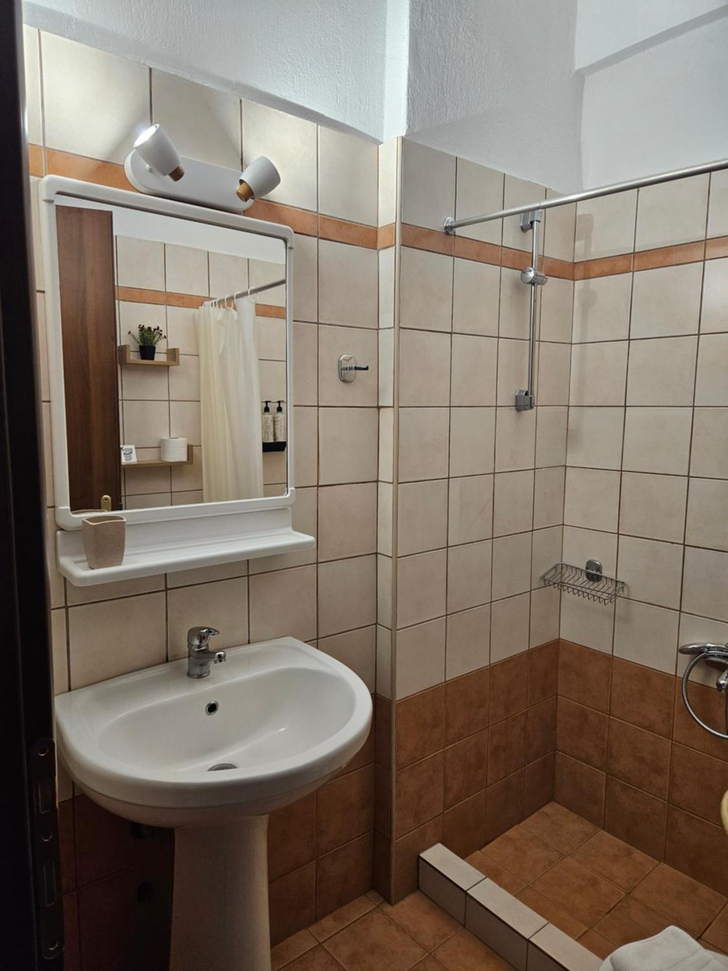 Spilaio At Meteora Hotel Калампака Екстериор снимка