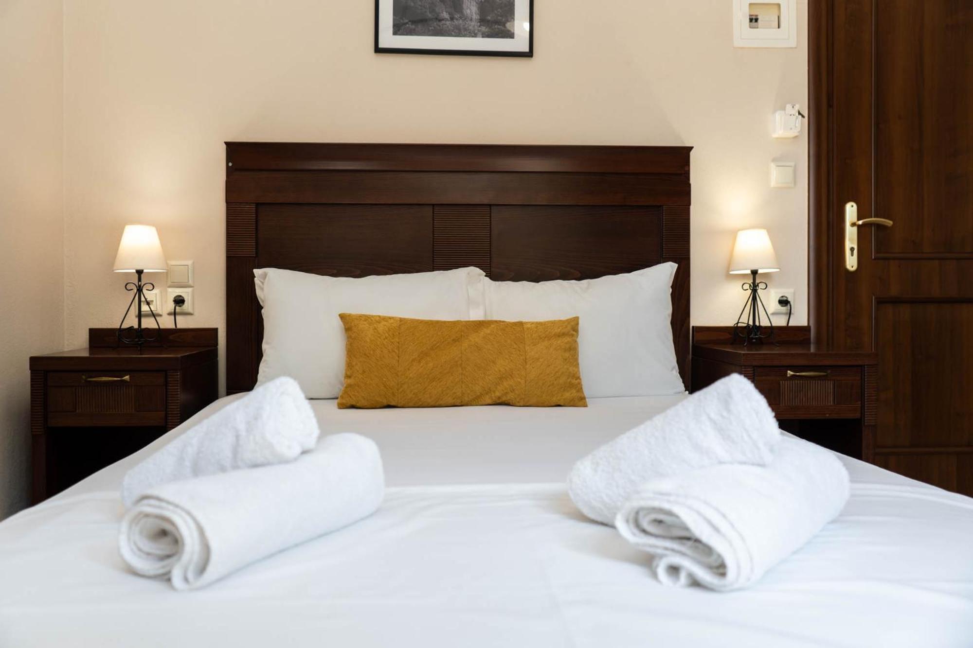 Spilaio At Meteora Hotel Калампака Екстериор снимка