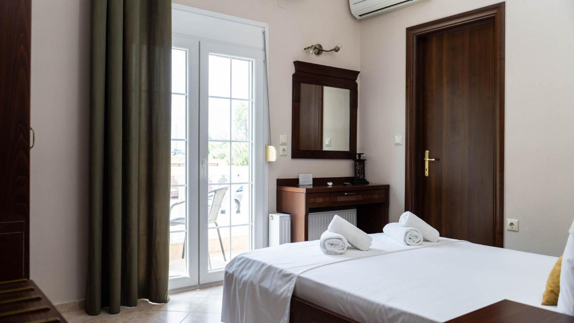 Spilaio At Meteora Hotel Калампака Екстериор снимка