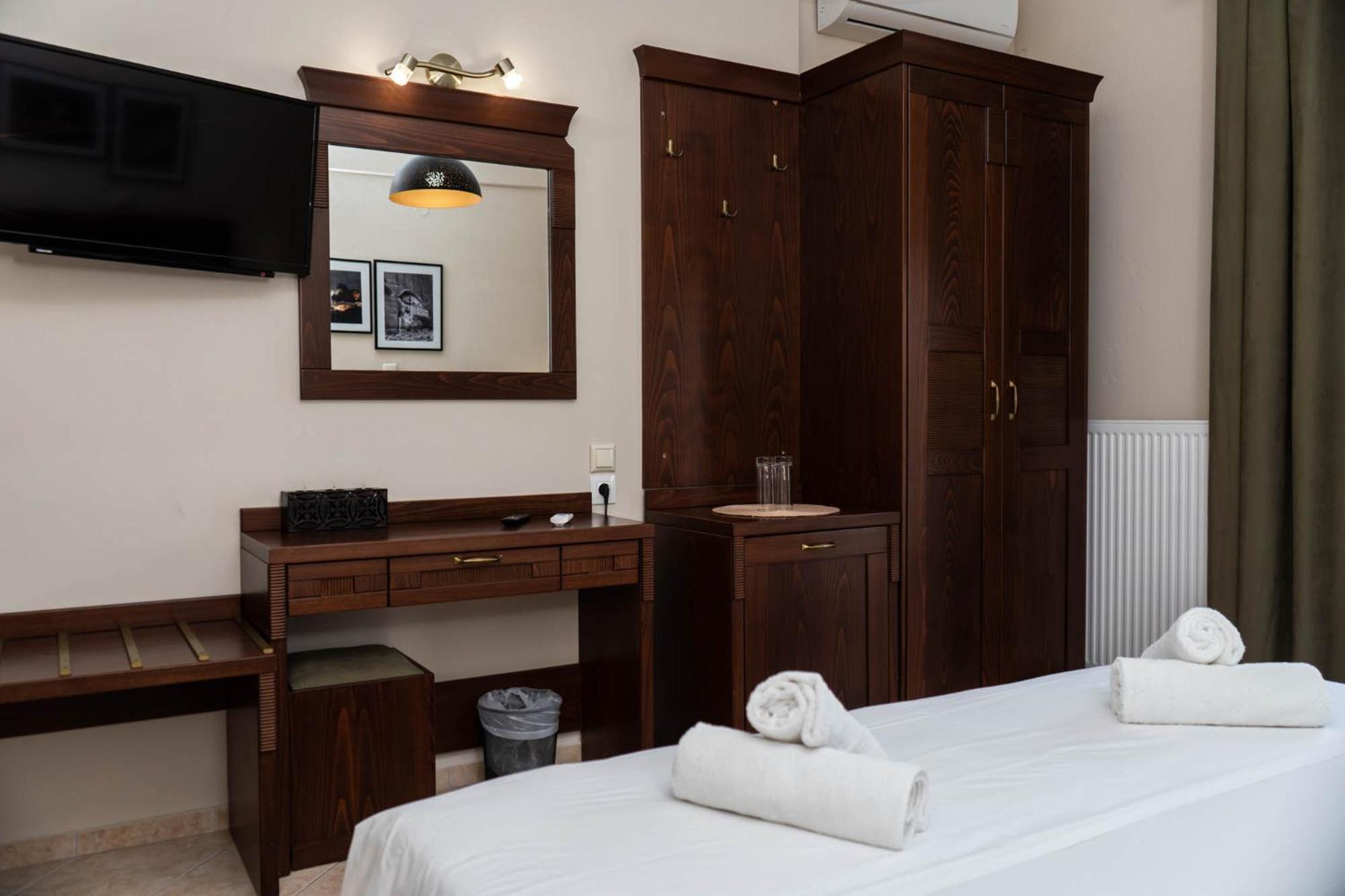 Spilaio At Meteora Hotel Калампака Стая снимка
