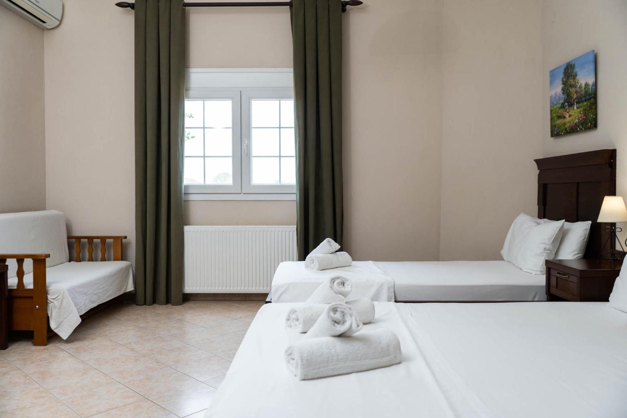 Spilaio At Meteora Hotel Калампака Екстериор снимка